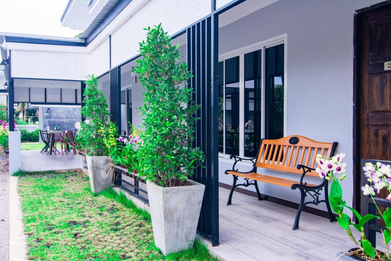 Oyo 533 Runya Poolvilla Prachuap Khiri Khan Extérieur photo